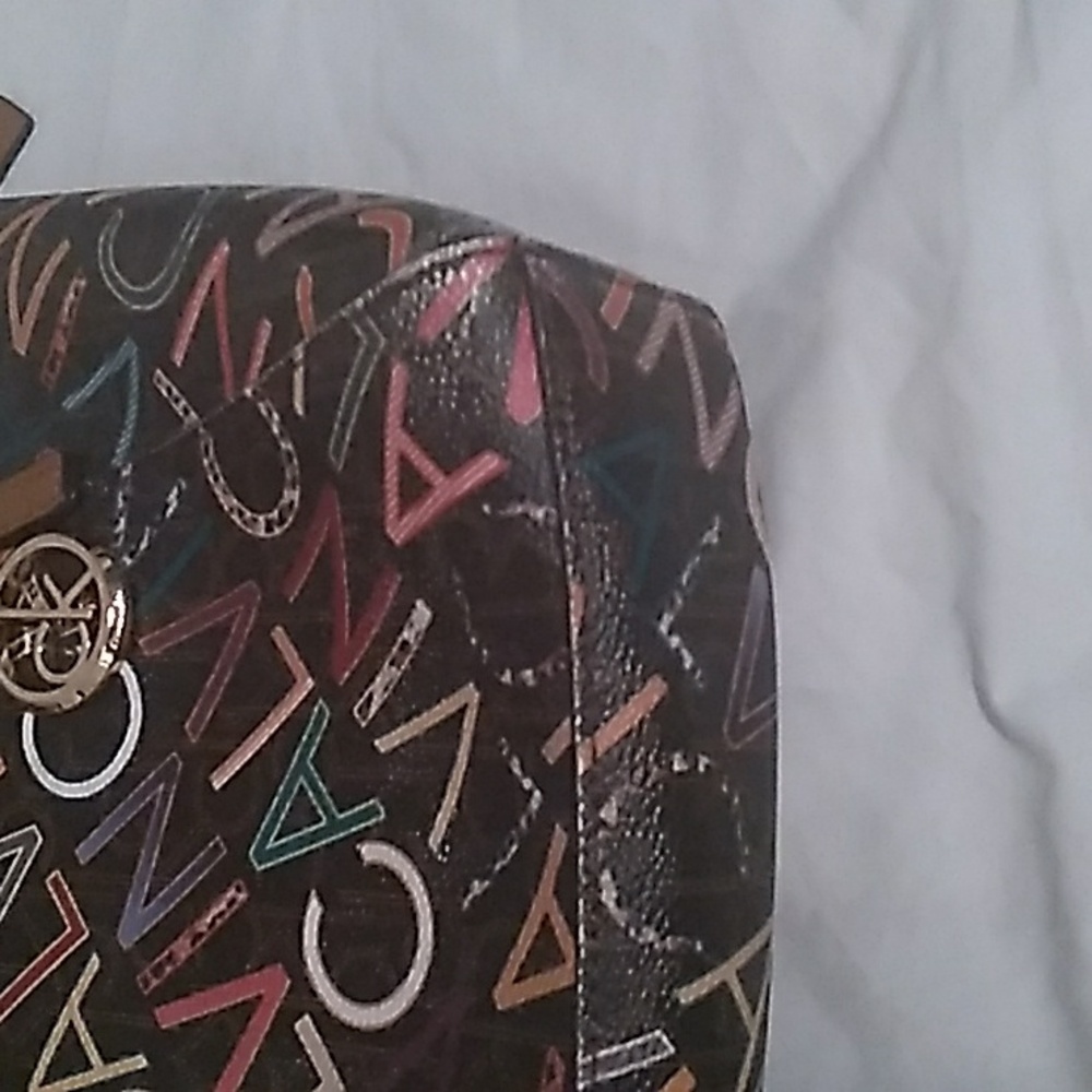 Calvin Klein Bag with Dark Background and Monogram Print (L1) - Picture 6 of 14